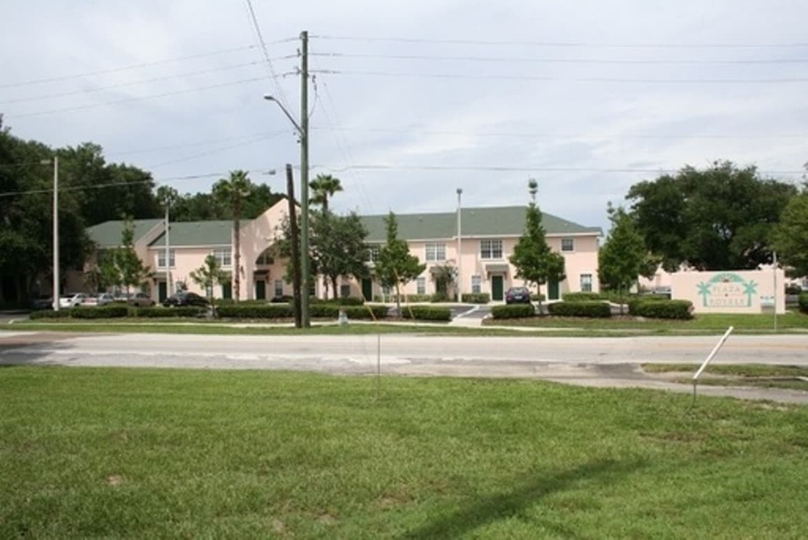 Gainesville Apartment: NW 39th Road