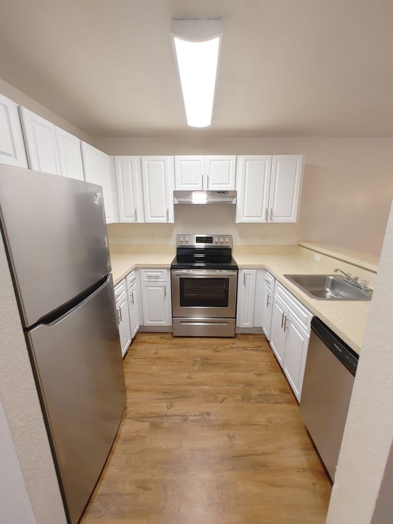 Gainesville Apartment: NW 39th Road