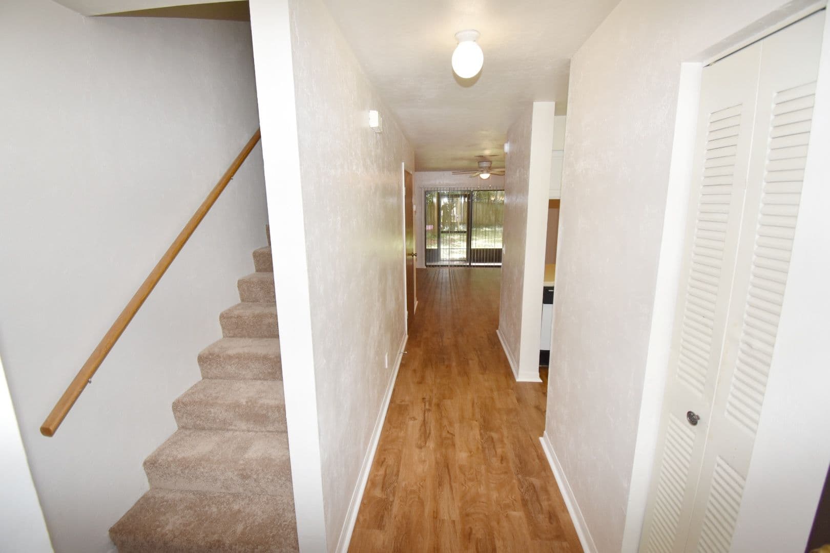 Gainesville Apartment: 2735 SW 35th Place