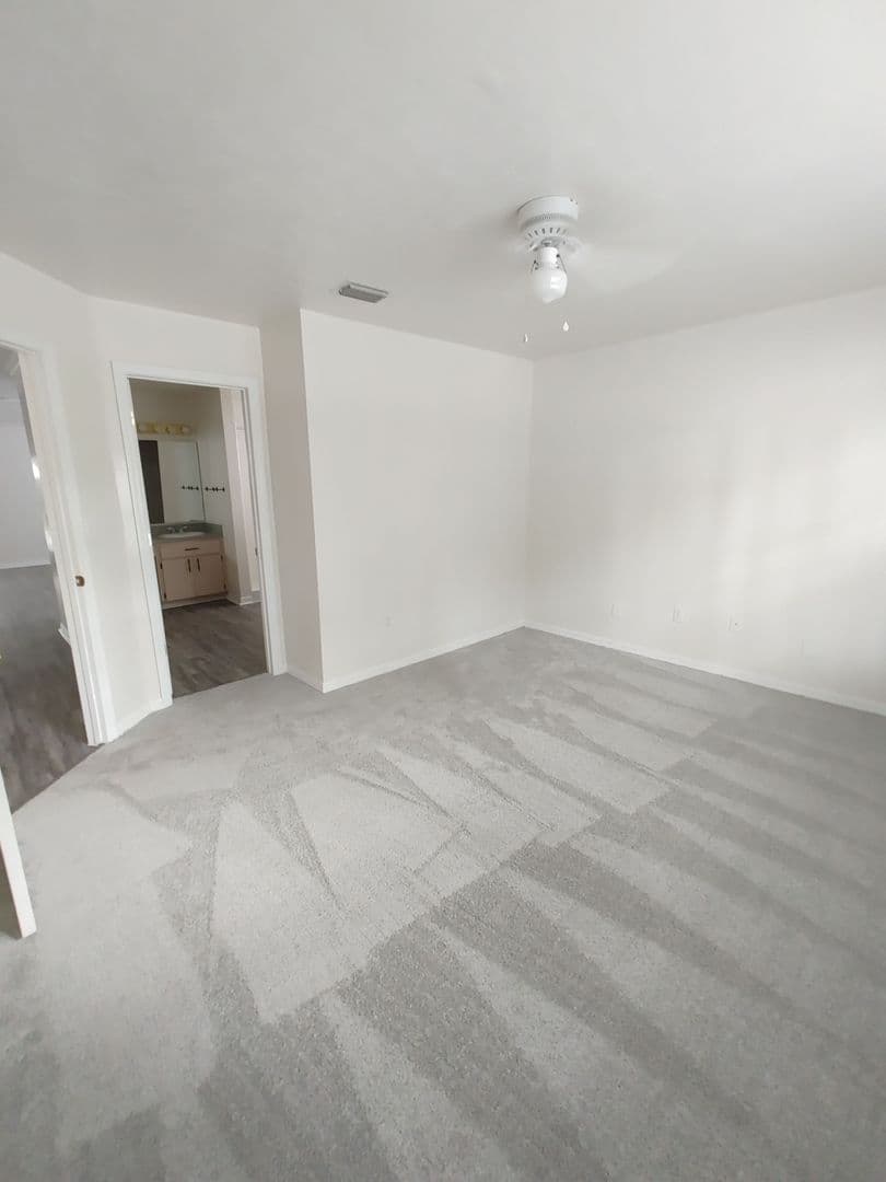 Gainesville House: 3650 NW 25th Terrace