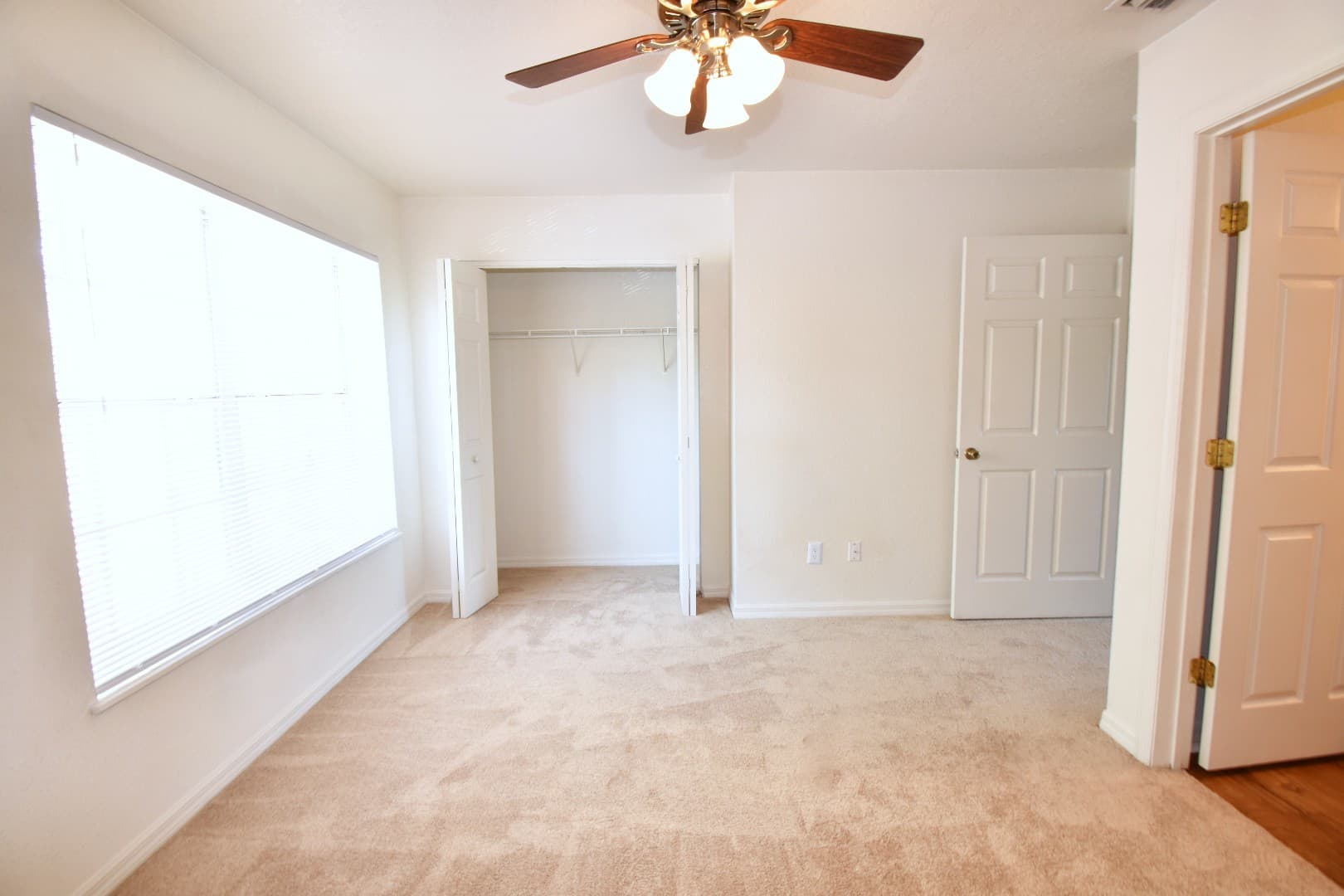 Gainesville Apartment: NW 39th Road