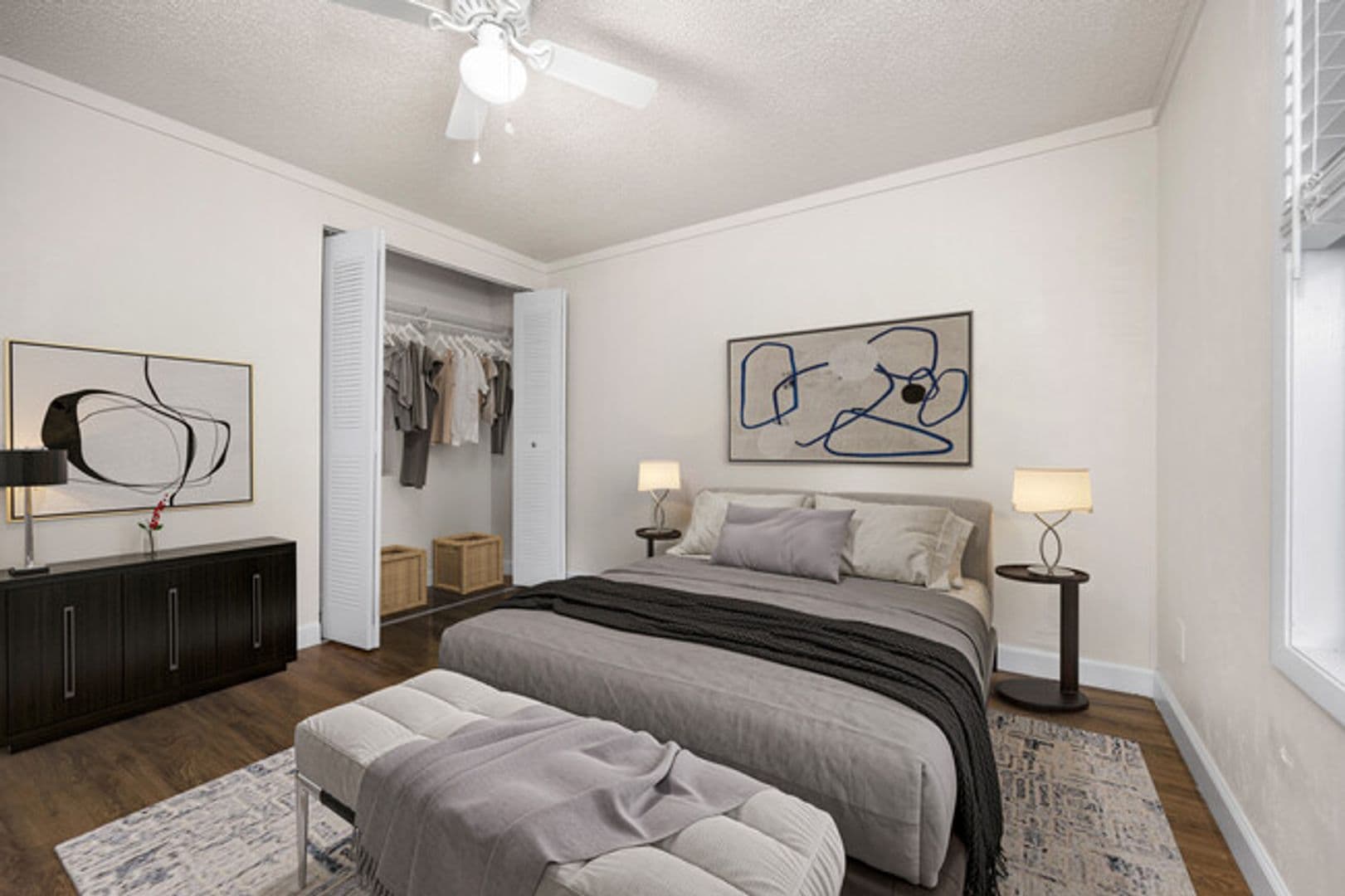 Lake City Apartment: 826 SW Amberwood Loop