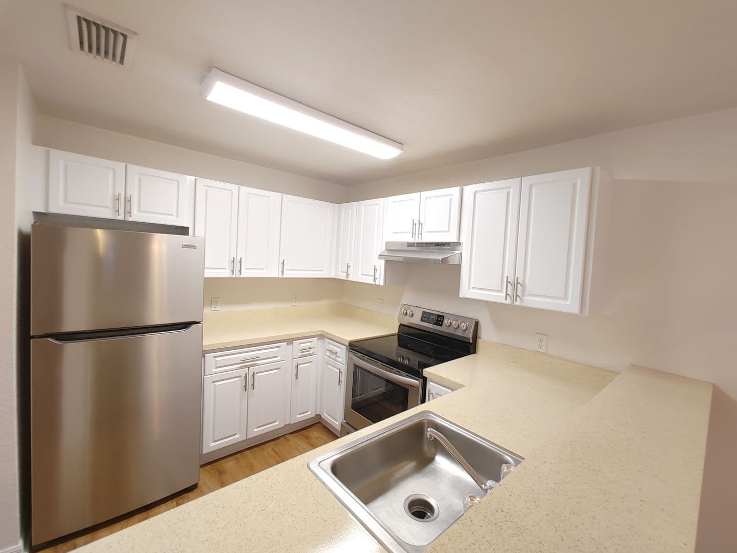 Gainesville Apartment: NW 39th Road