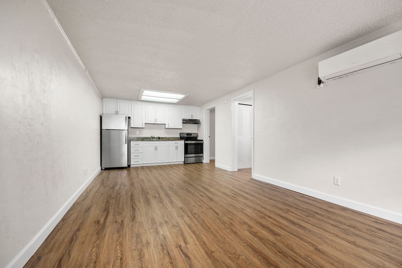 Lake City Apartment: 826 SW Amberwood Loop