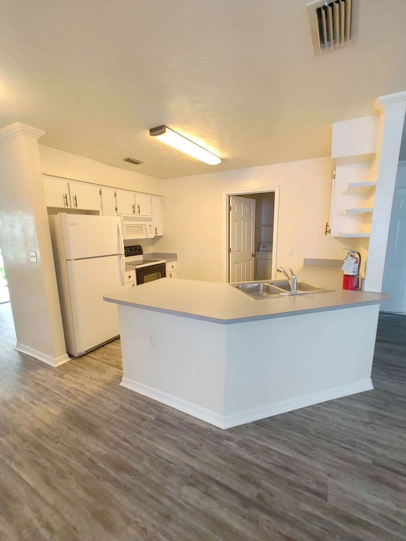 Gainesville House: 3650 NW 25th Terrace