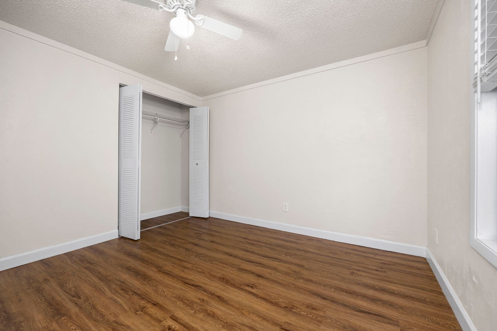 Lake City Apartment: 826 SW Amberwood Loop
