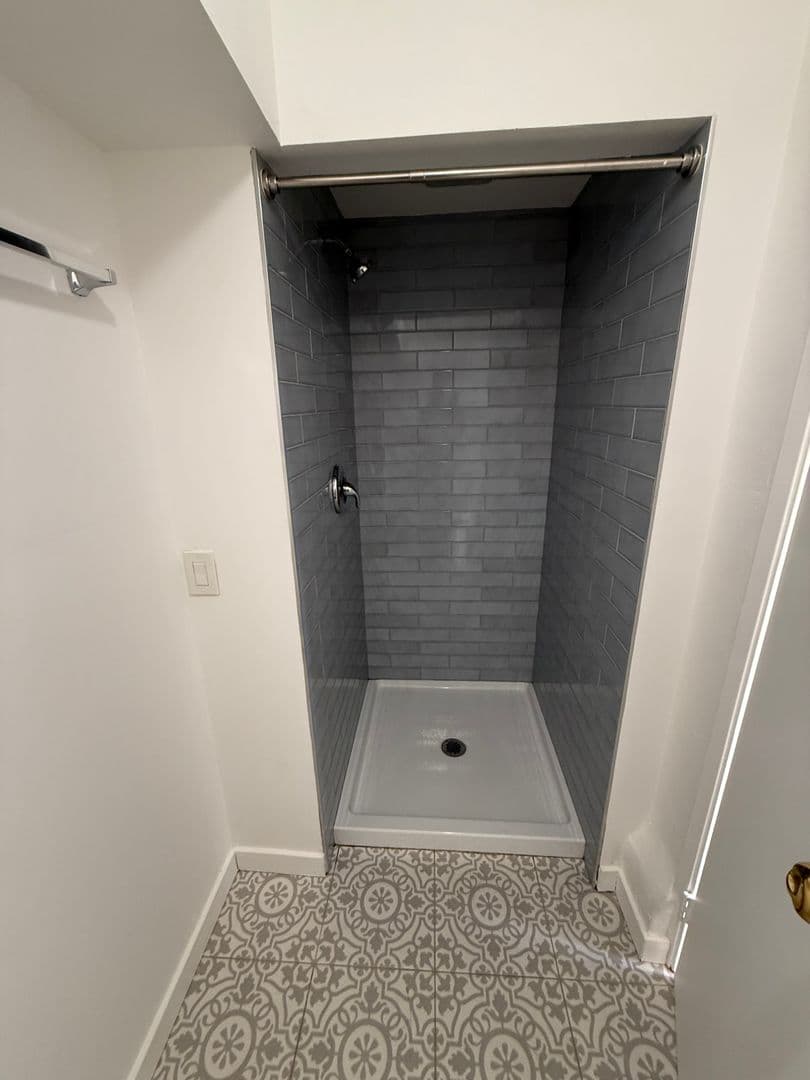 San Diego Apartment: 2445 Juan Street