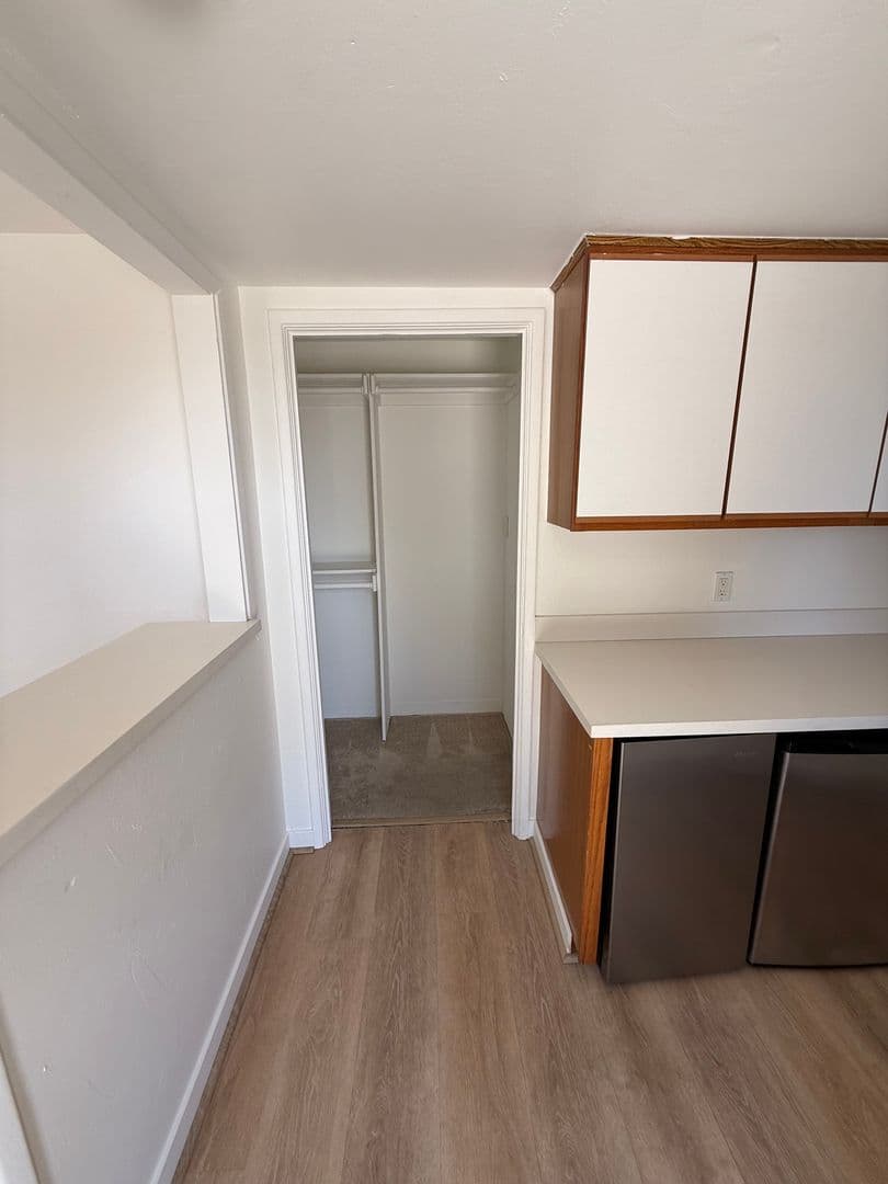 San Diego Apartment: 2445 Juan Street
