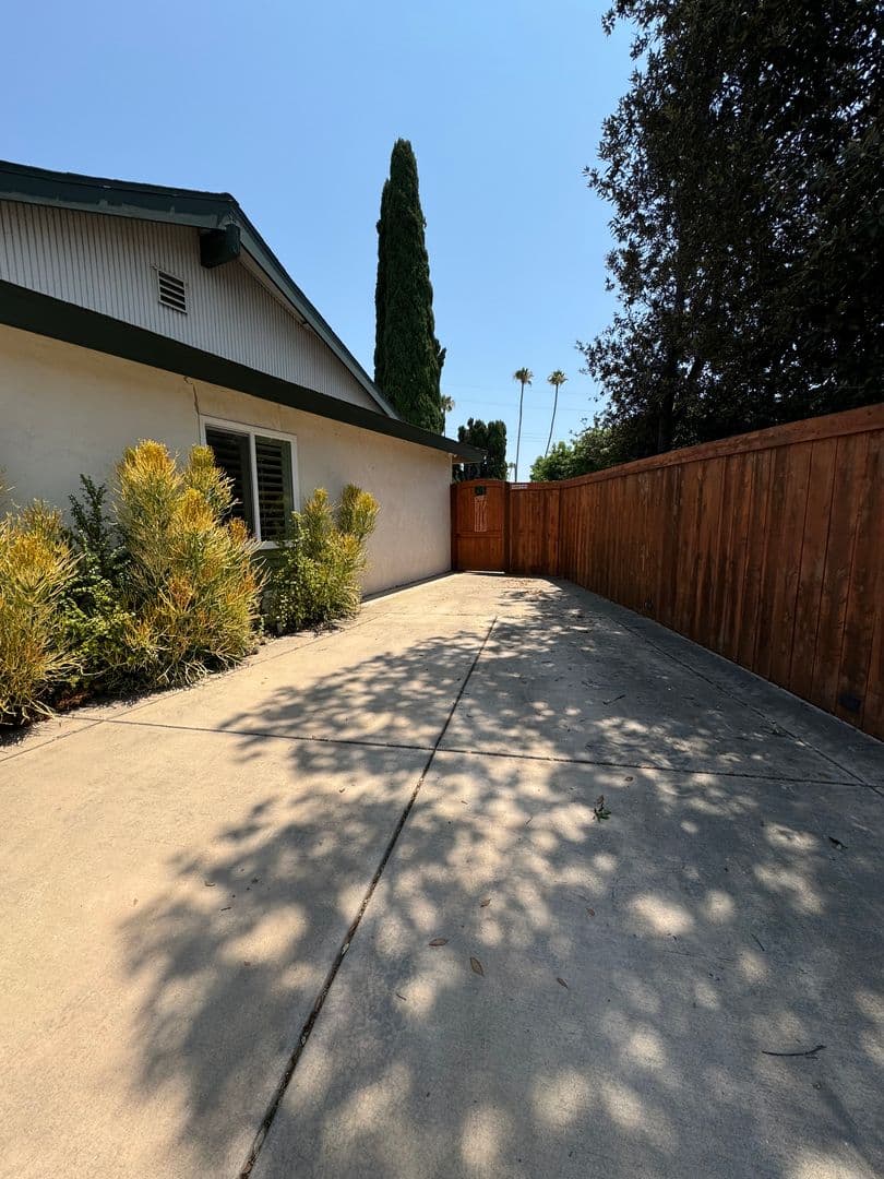 San Diego House: 4575 62nd Street