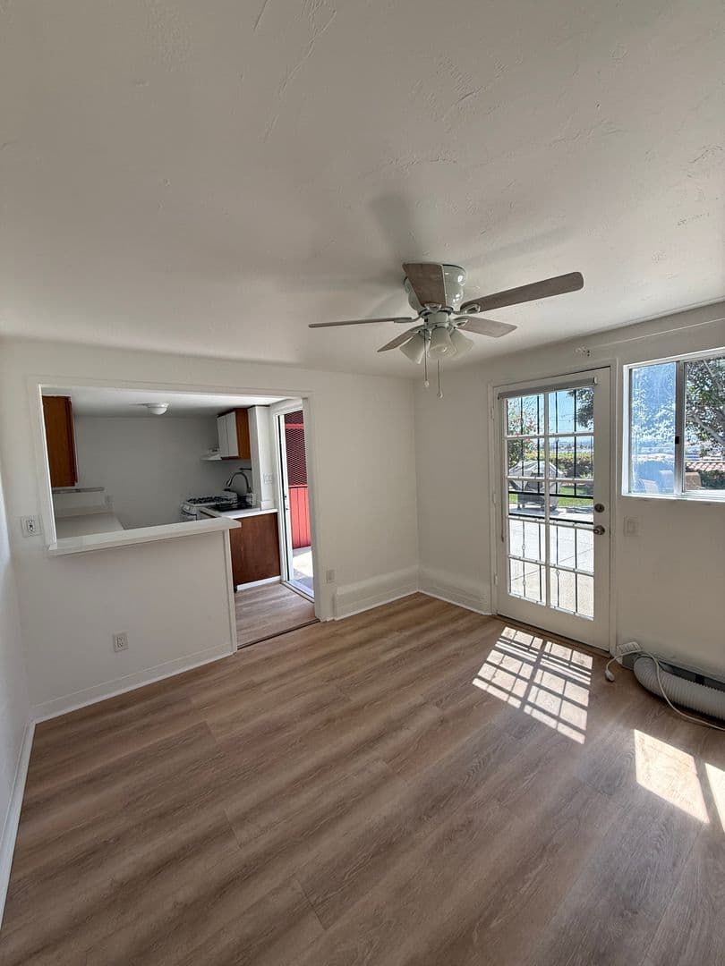 San Diego Apartment: 2445 Juan Street