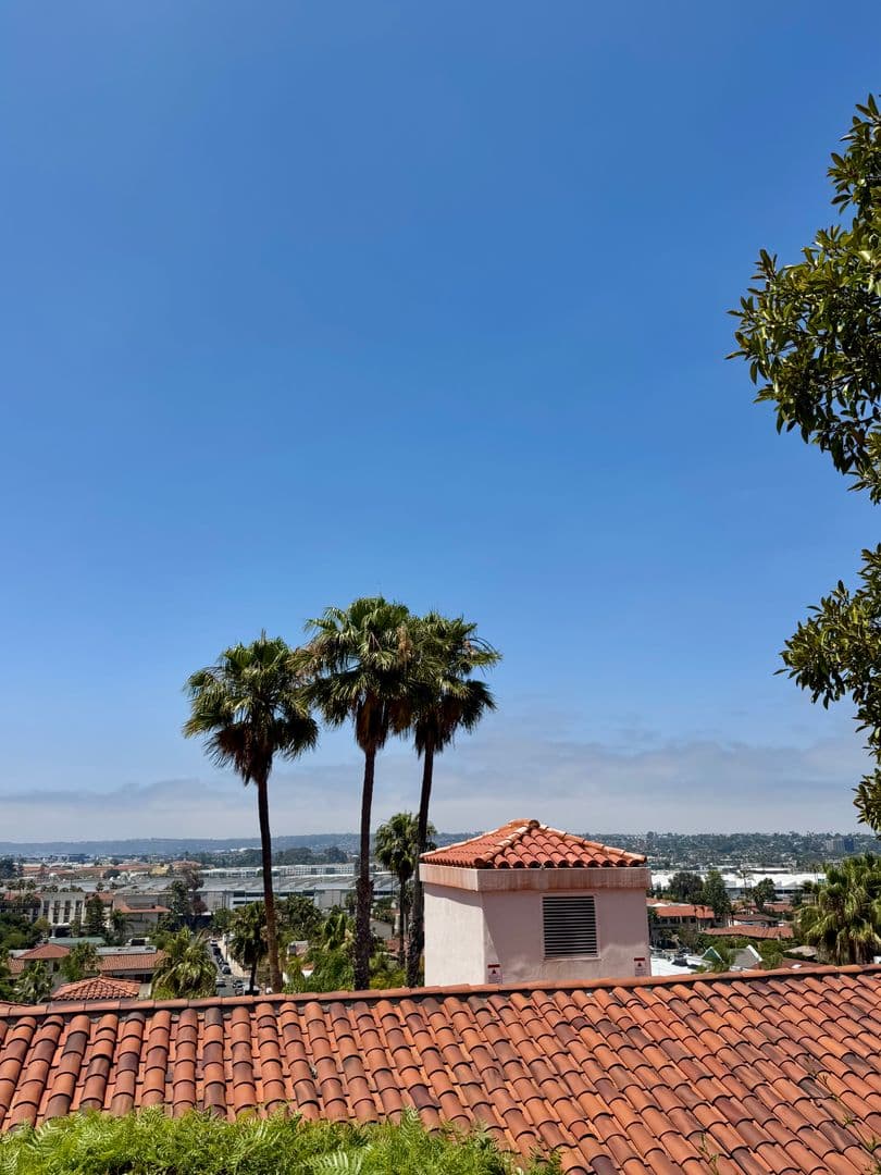 San Diego Apartment: 2445 Juan Street