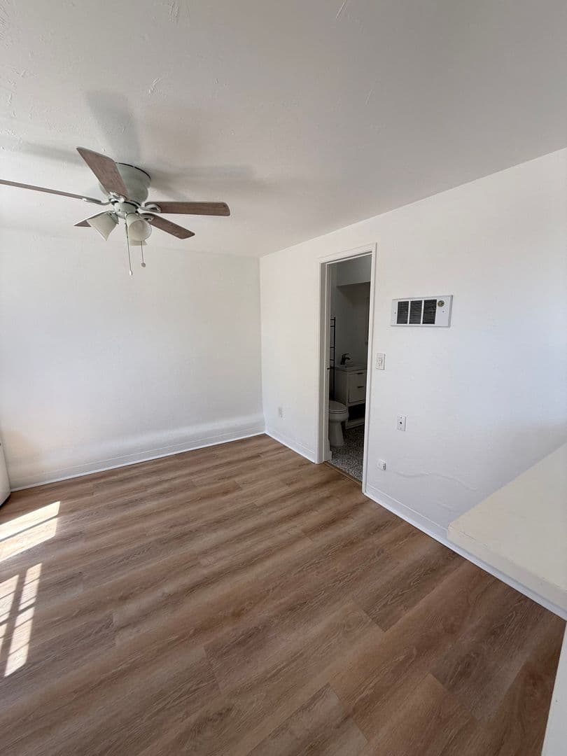 San Diego Apartment: 2445 Juan Street