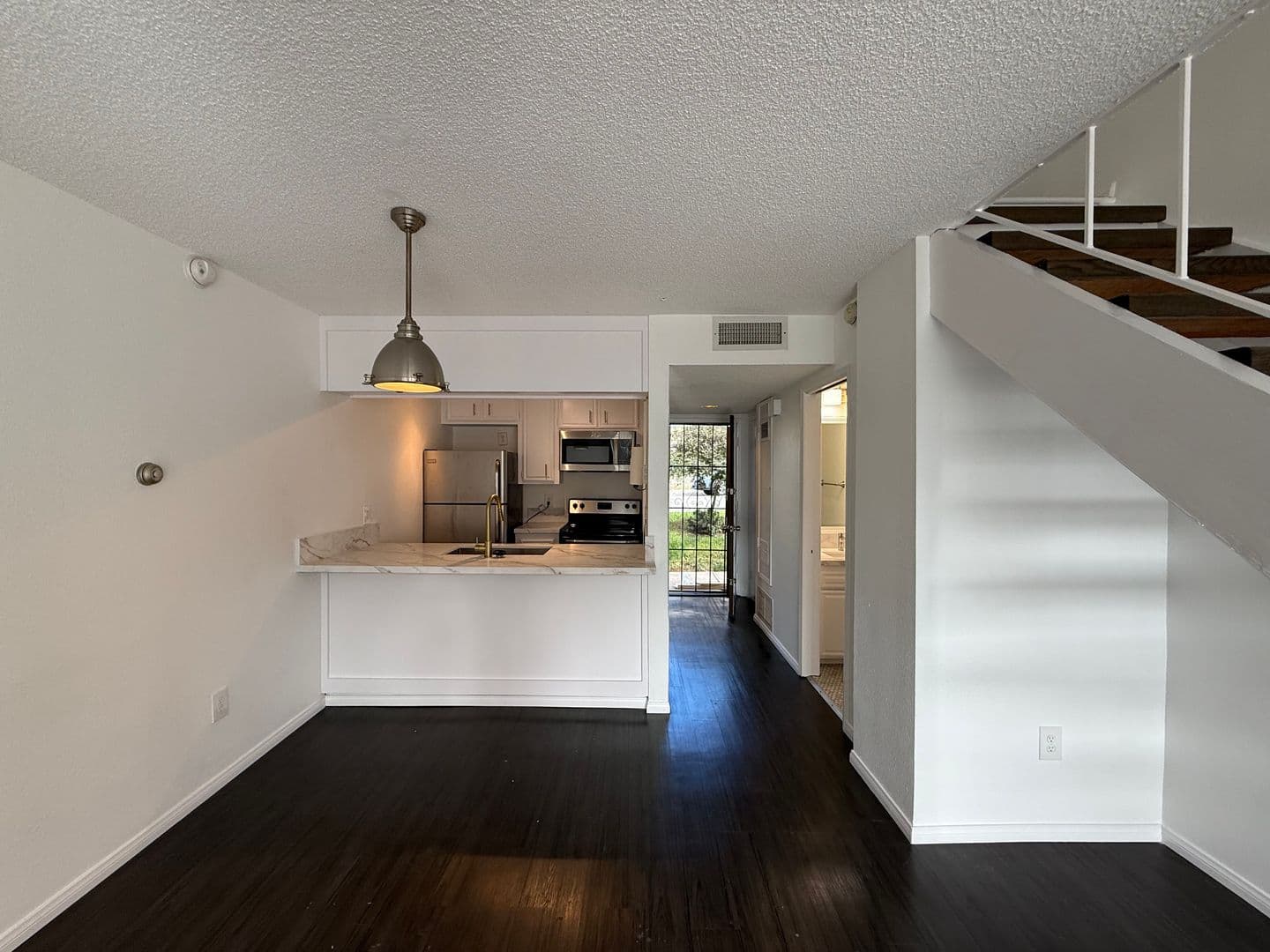San Diego Townhome: 5757 Gaines Street, #E