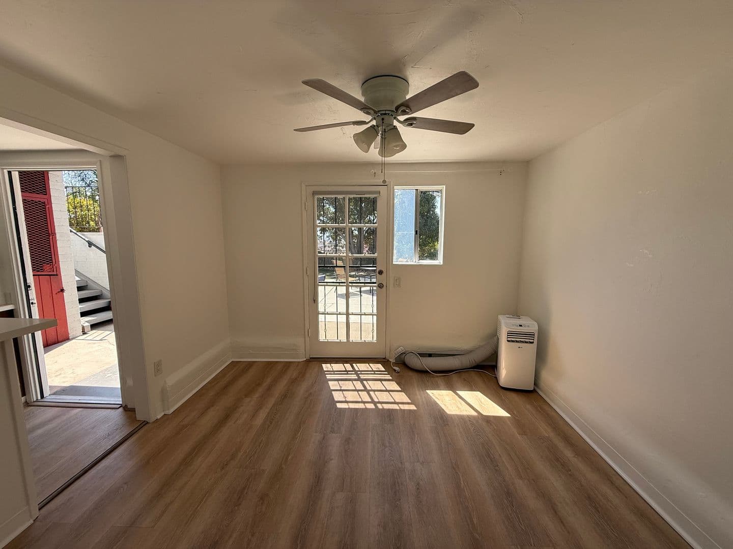San Diego Apartment: 2445 Juan Street