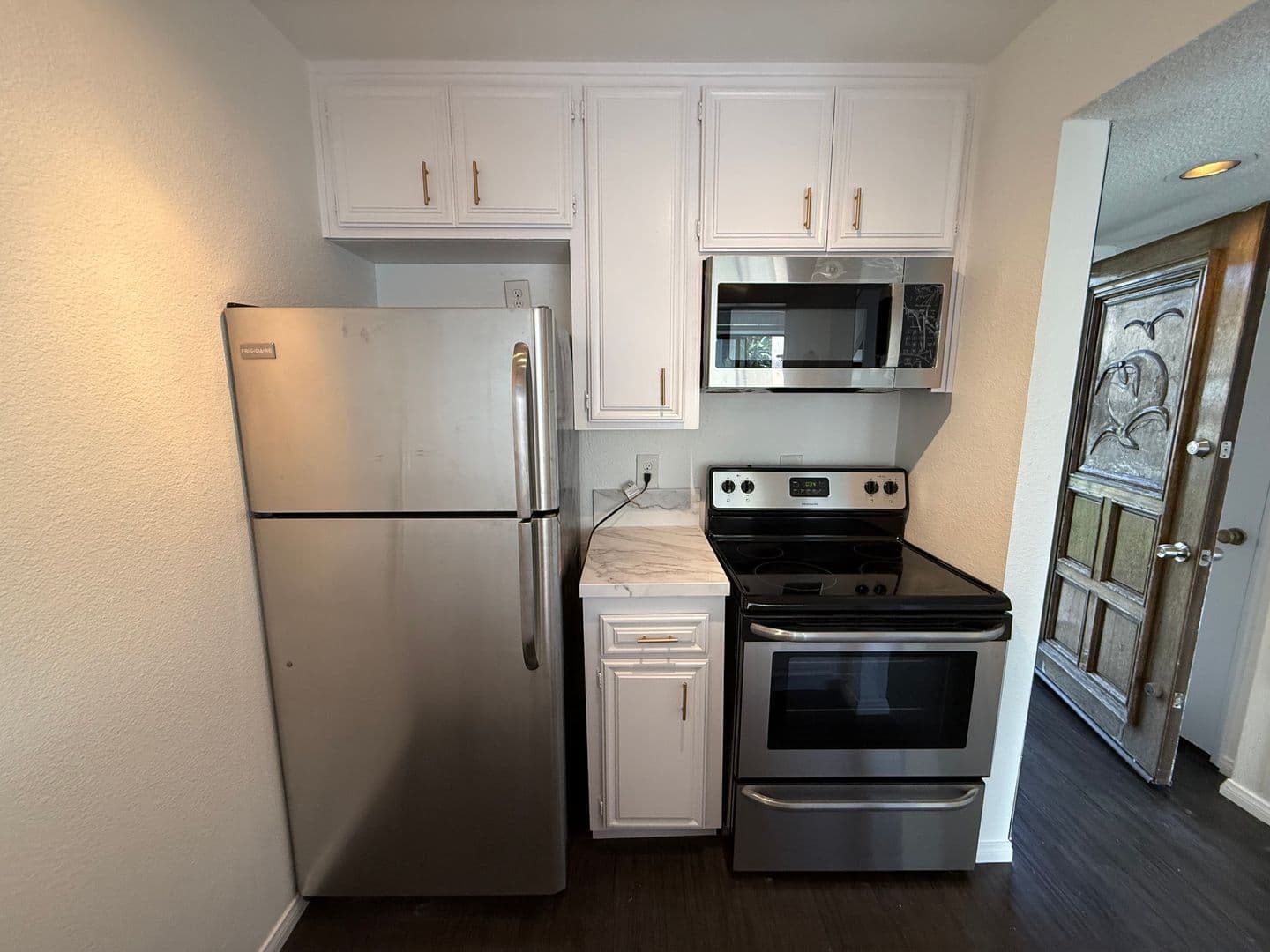 San Diego Townhome: 5757 Gaines Street, #E