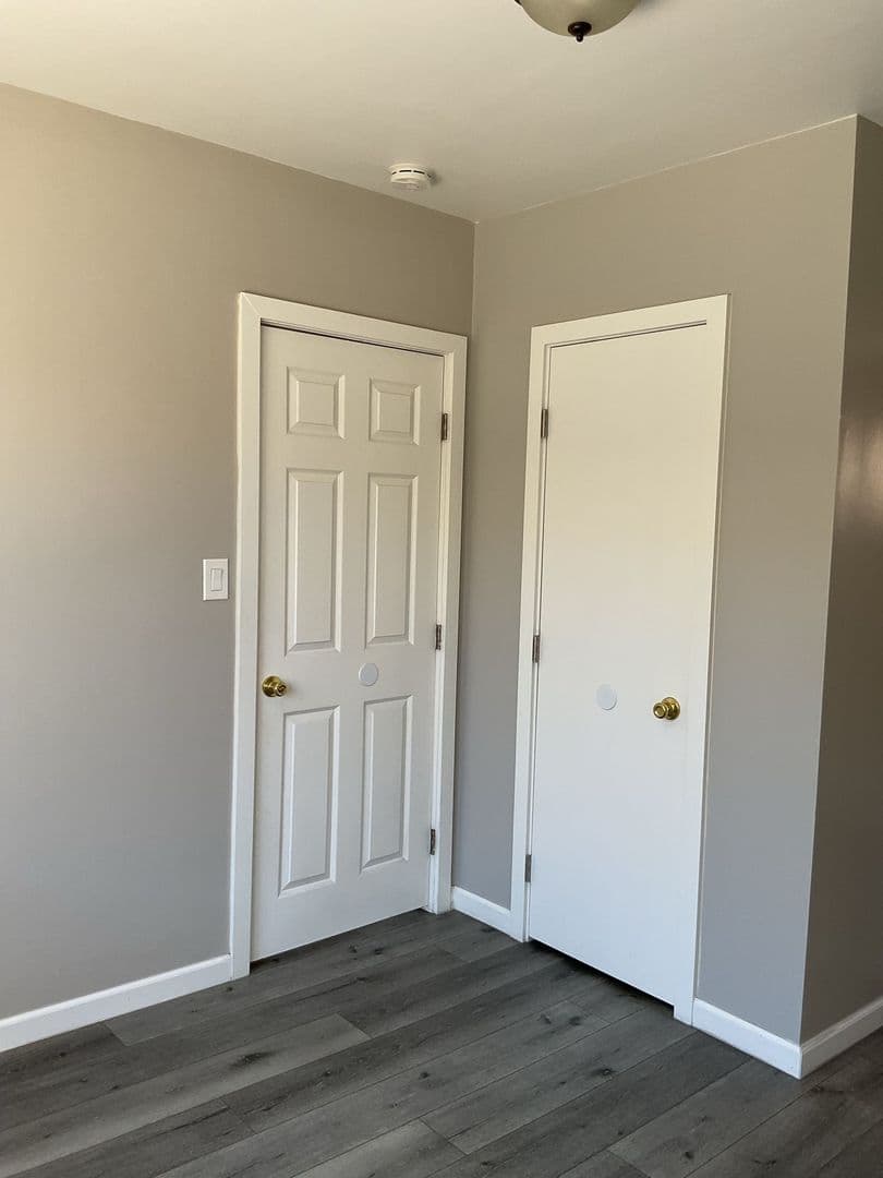 Bell Apartment: 6503 Fishburn Ave.