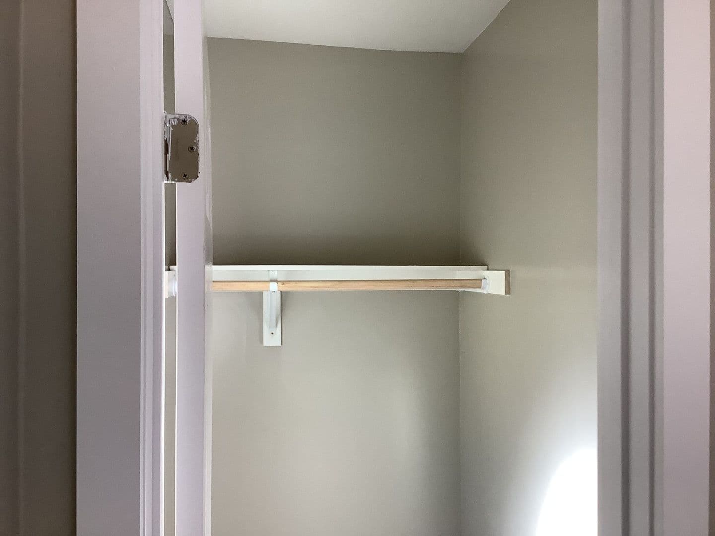 Huntington Park Apartment: 2768 E. 57th St.