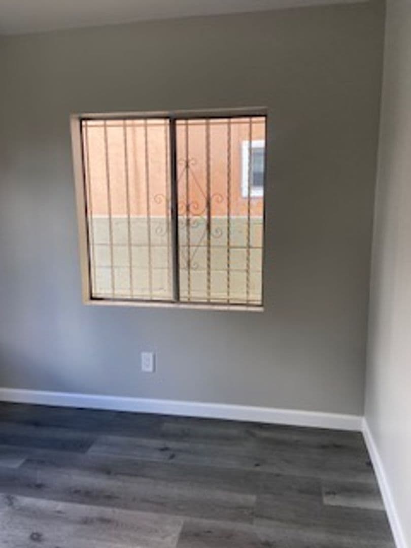 Bell Gardens Apartment: 5928 Gotham St.