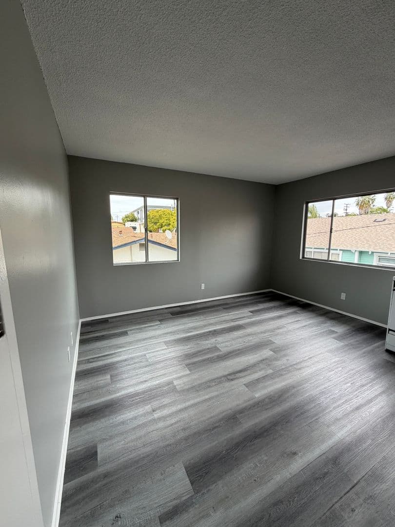 Long Beach Apartment: 3310 E Ransom Street