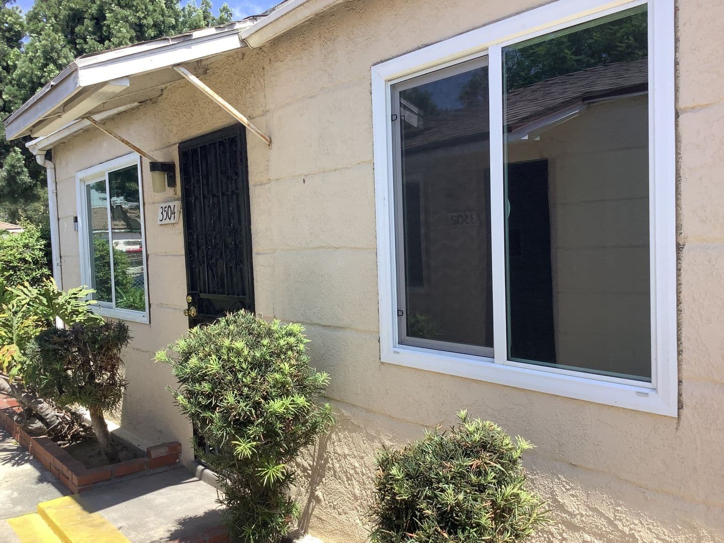 Maywood Apartment: 3500 E. 54th St.