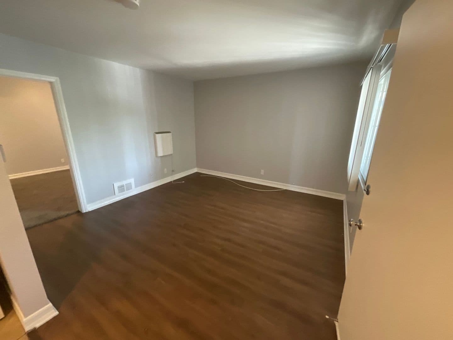 Maywood Apartment: 6118 Prospect Ave.