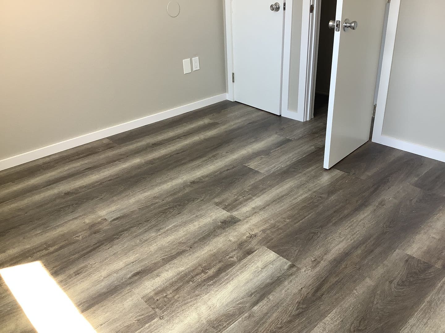 Bell Apartment: 4576 Florence Ave.