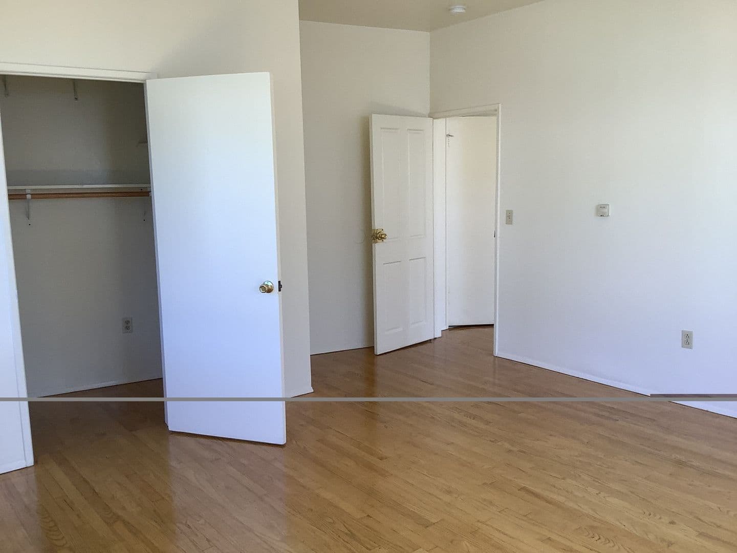 Huntington Park Apartment: 2804 E. 58th St.