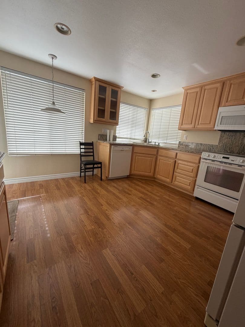 Brea House: 2377 Sommerset Dr