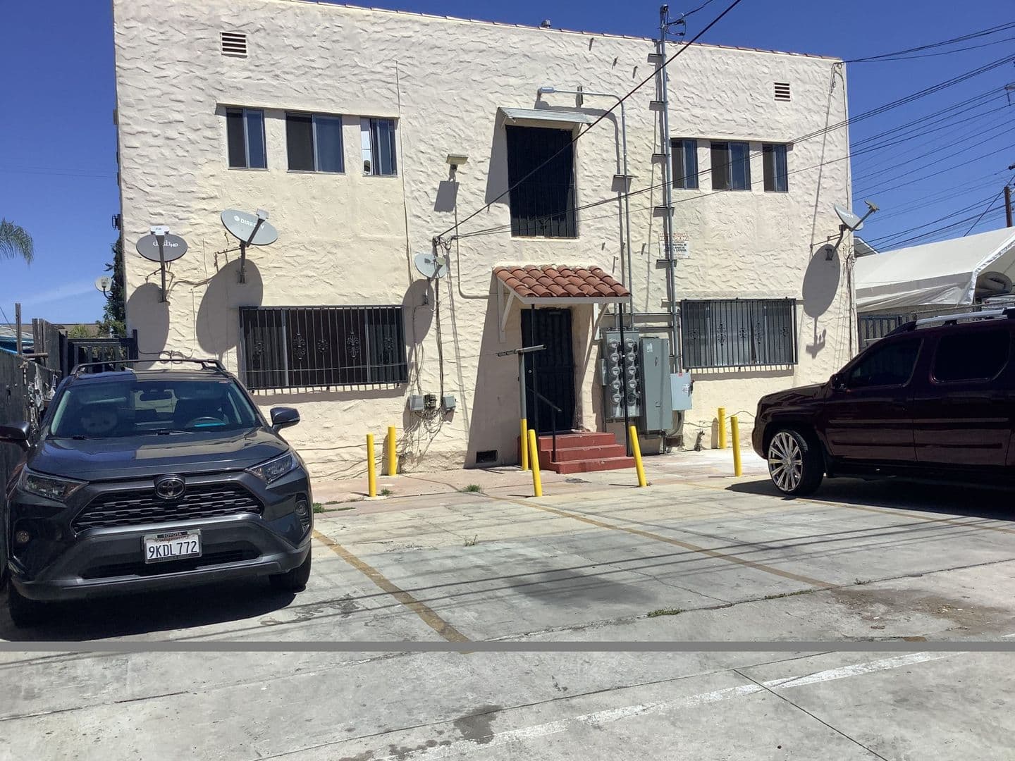 Huntington Park Apartment: 2804 E. 58th St.