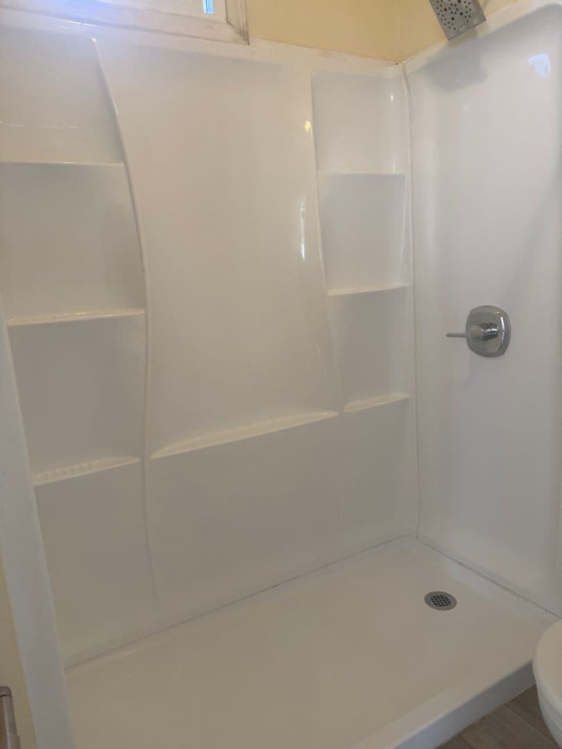 Santa Monica Apartment: 1827 Euclid Street