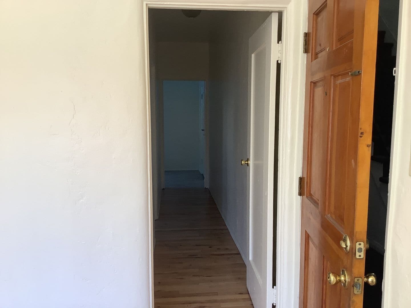Huntington Park Apartment: 2804 E. 58th St.