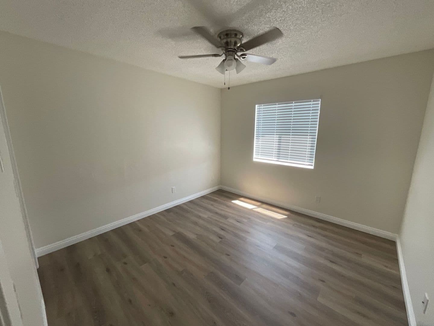 Whittier Apartment: 6327 Newlin Ave.