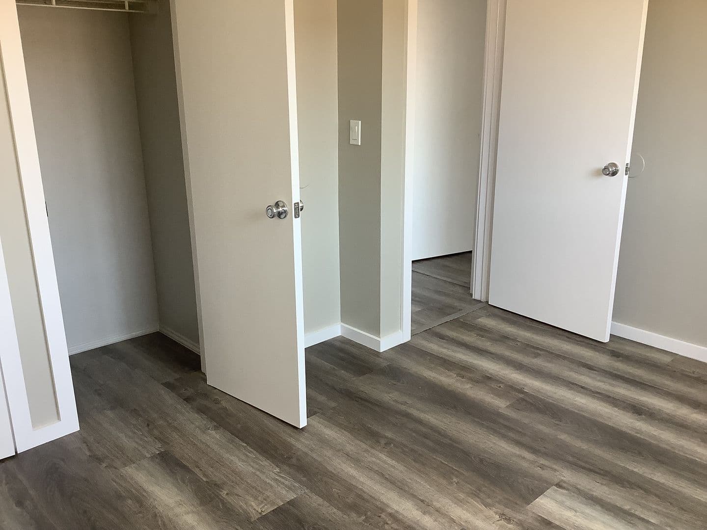 Bell Apartment: 4576 Florence Ave.
