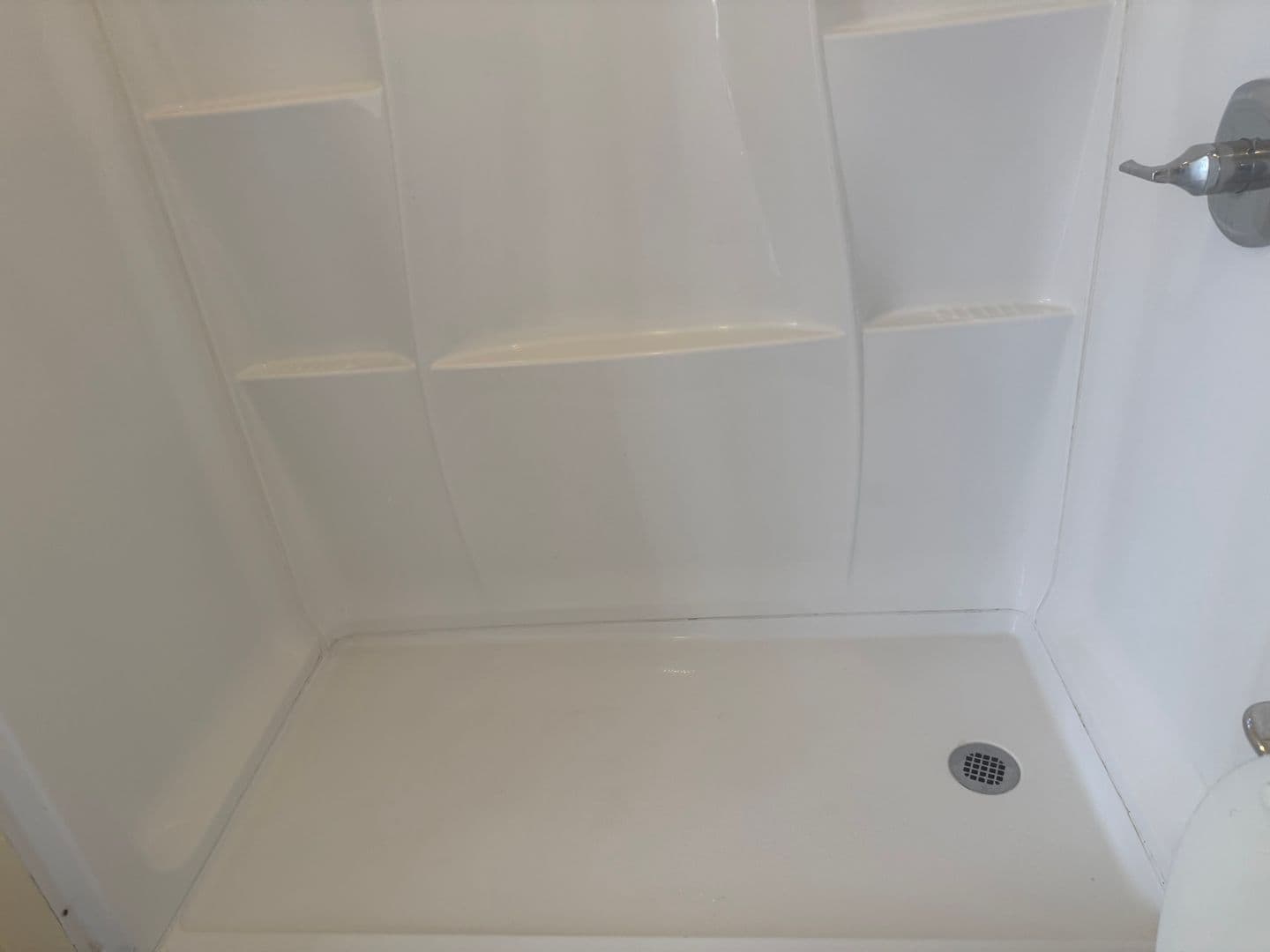 Santa Monica Apartment: 1827 Euclid Street