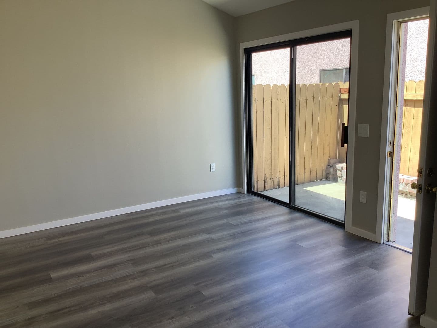 Bell Apartment: 4576 Florence Ave.