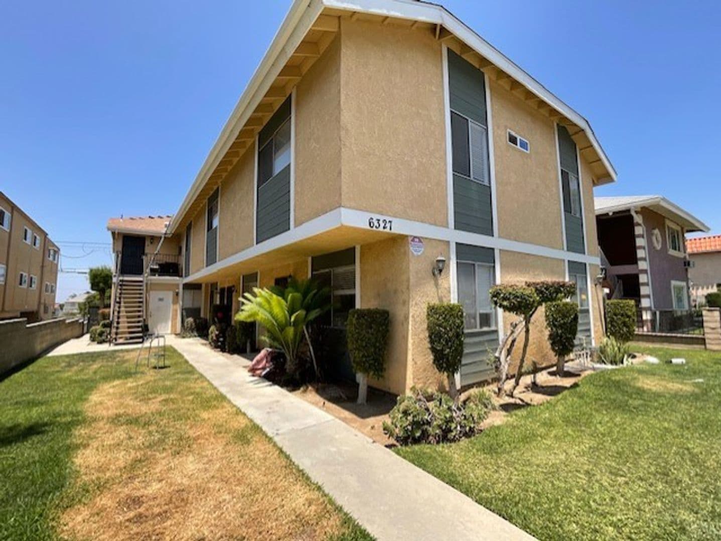 Whittier Apartment: 6327 Newlin Ave.
