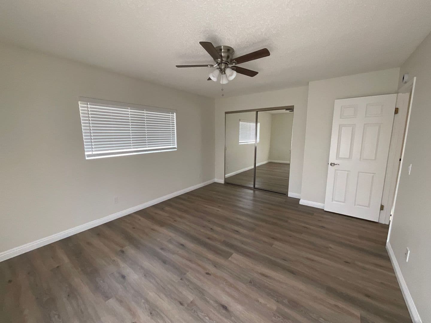 Whittier Apartment: 6327 Newlin Ave.