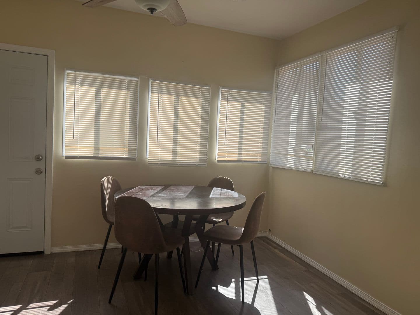 Santa Monica Apartment: 1827 Euclid Street