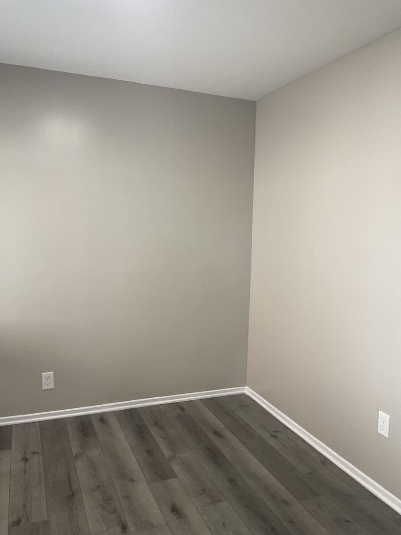 Huntington Park Apartment: 7013/S Malabar St.