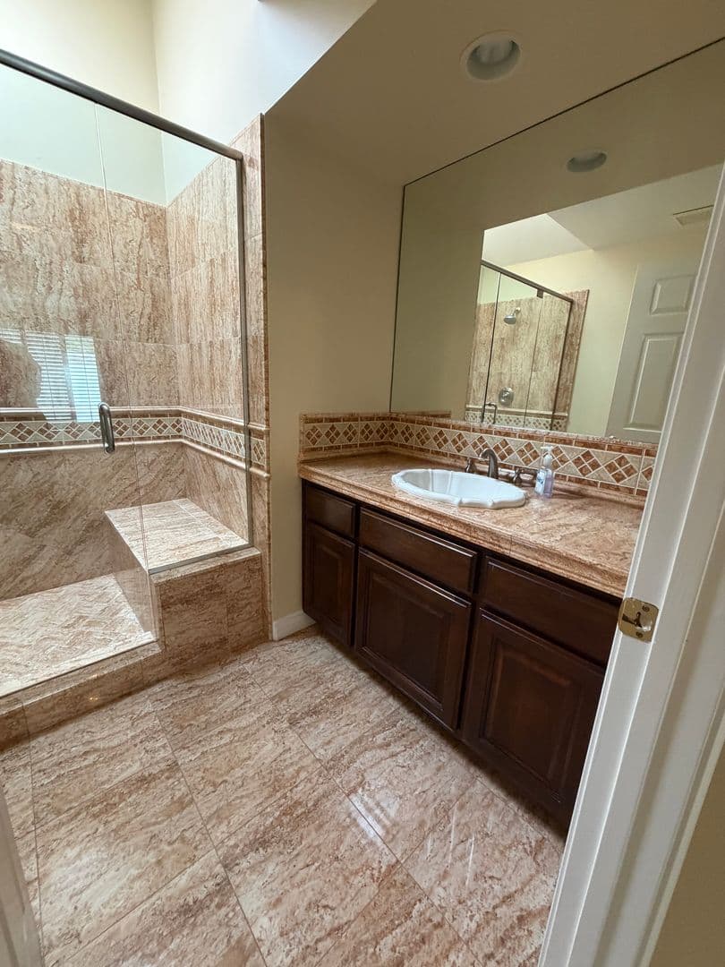 Brea House: 2377 Sommerset Dr