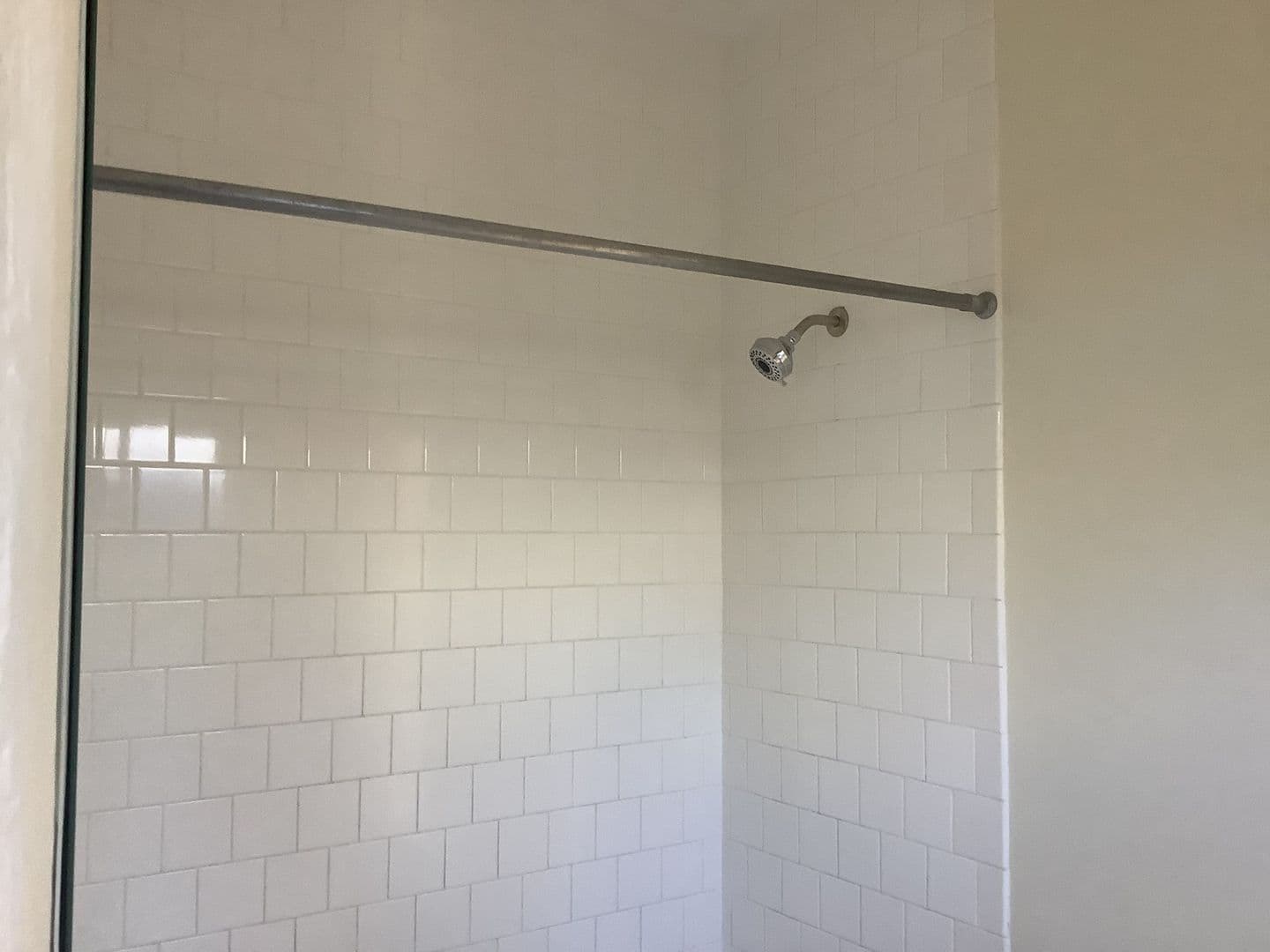 Huntington Park Apartment: 2804 E. 58th St.