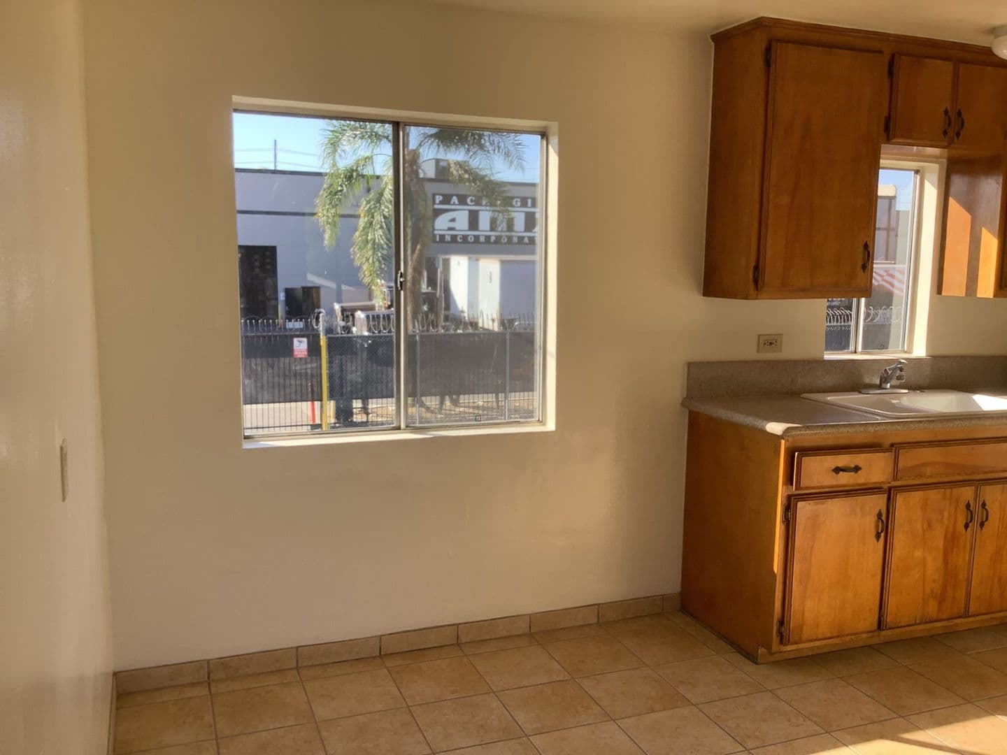 Maywood Apartment: 3500 E. 54th St.