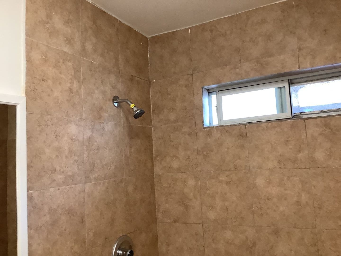 Bell Apartment: 6240/S Woodlawn Ave