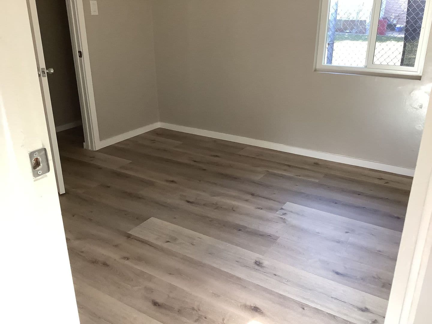 Bell Gardens Apartment: 5909 Cecilia St.