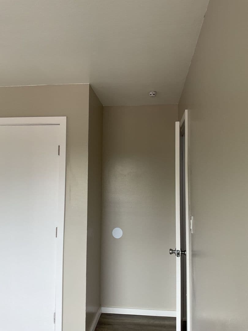 Maywood Apartment: 6126/S King Ave.