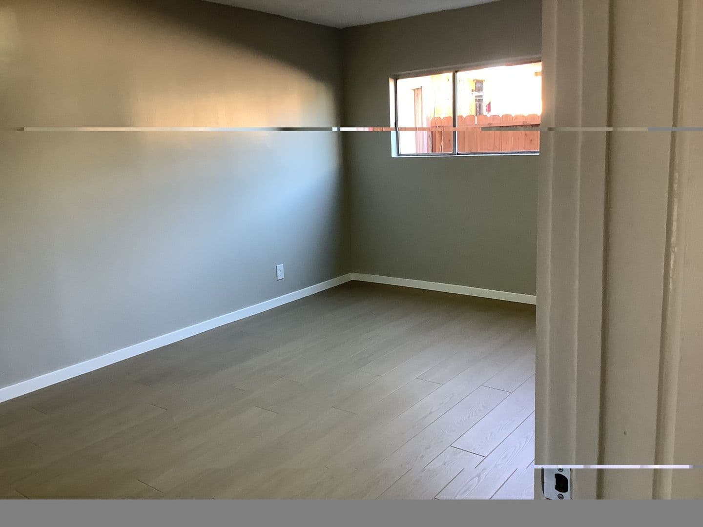 Huntington Park Apartment: 7013/S Malabar St.