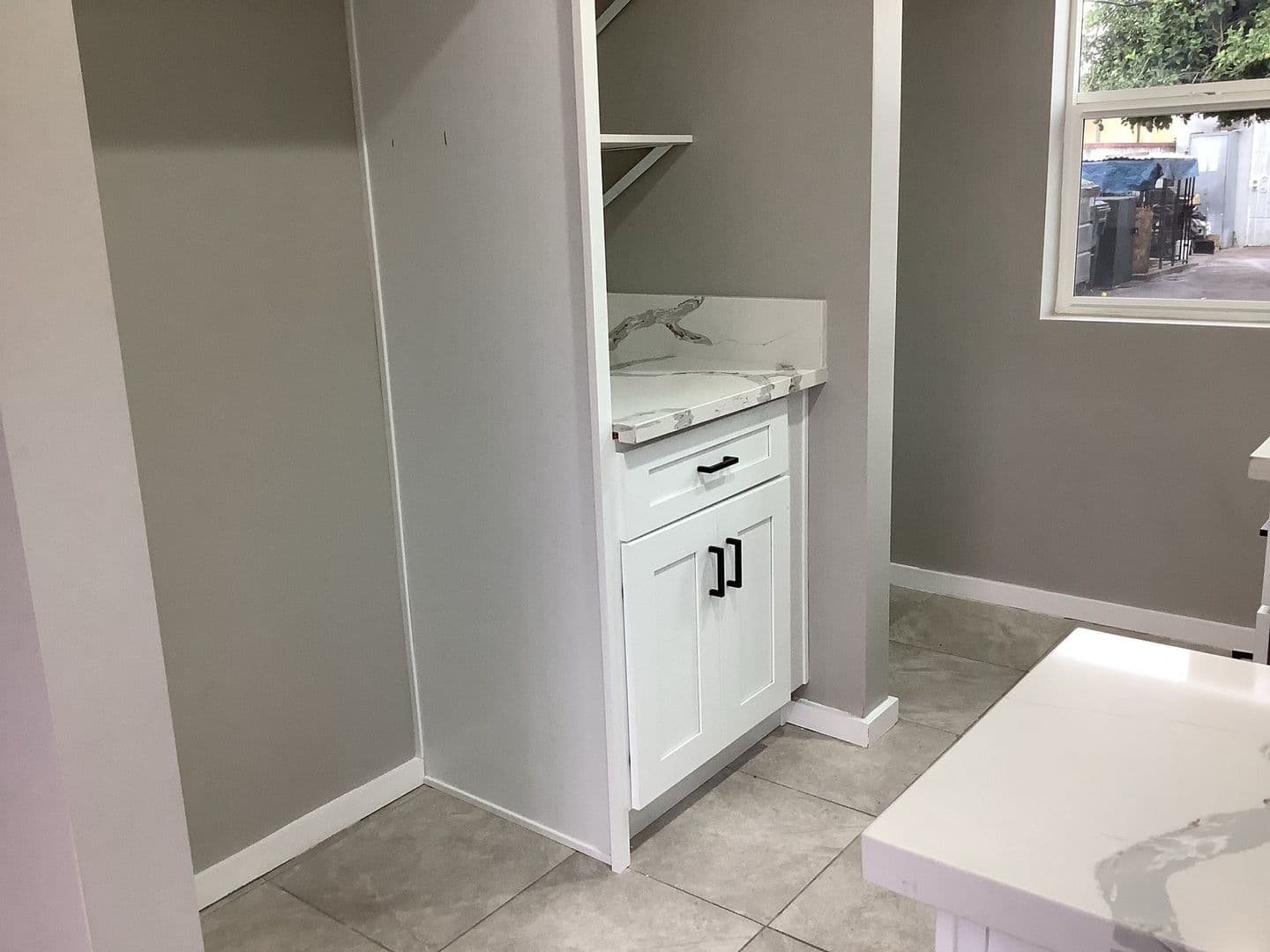 Bell Gardens Apartment: 5712 Priory St.