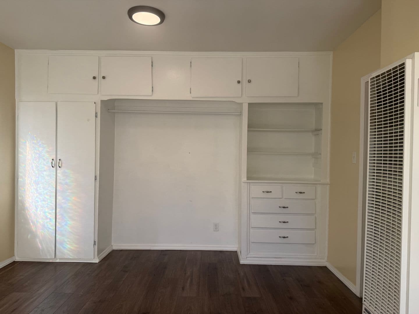 Santa Monica Apartment: 1827 Euclid Street