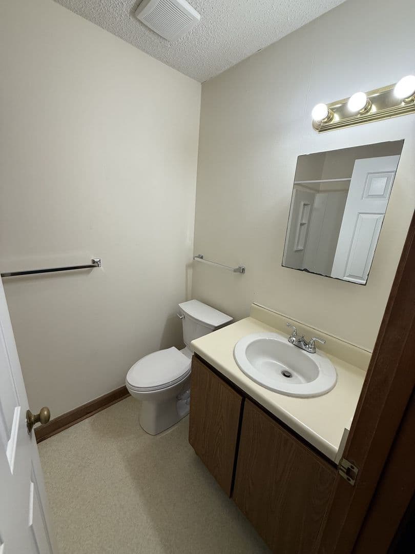 Raleigh Condo: 3517-301 Ivy Commons Drive
