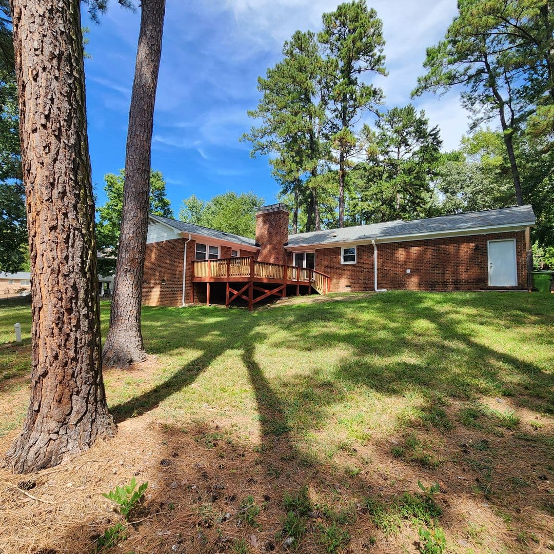 Raleigh House: 1521 Shelley Road